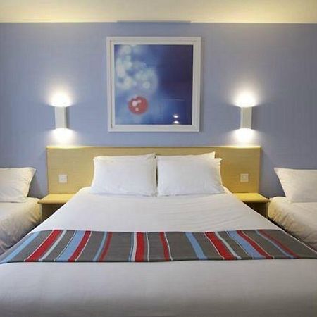 Travelodge Edinburgh Dreghorn מראה חיצוני תמונה