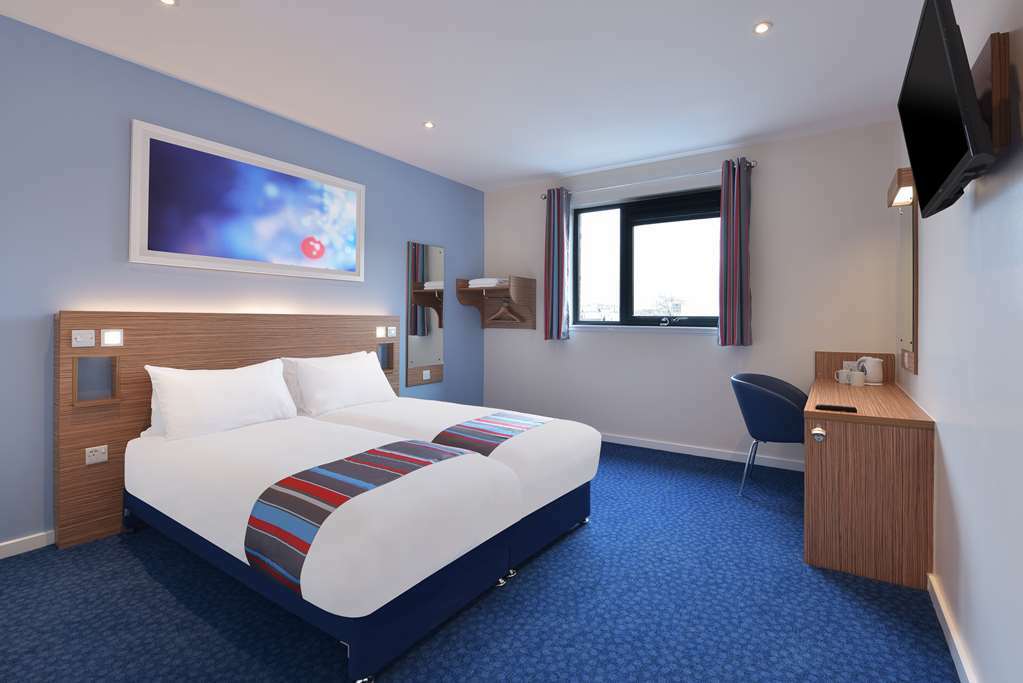 Travelodge Edinburgh Dreghorn חדר תמונה